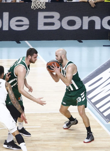 Nick Calathes no se perderá el partido de mañana ante el Real Madrid