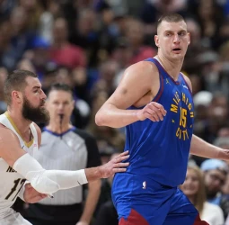 Jokic le tiene tomada la medida a los Pelicans