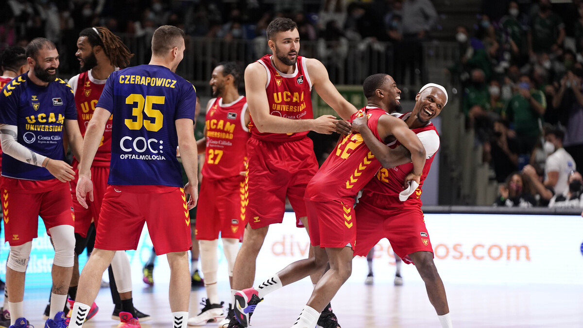 El UCAM Murcia le arrebata la victoria al Unicaja en el último suspiro (87-88)