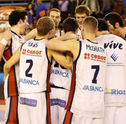 Un segundo periodo nefasto hunde la ICL Manresa ante el Obradoiro (64-81)