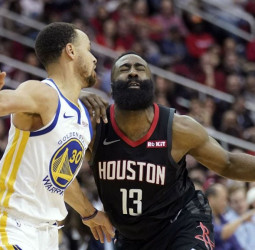 Los Warriors comienzan con victoria su serie ante los Rockets (100-104) [1-0]