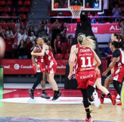 Tanaya Atkinson tumba al líder Hozono Global Jairs con un espectacular buzzer beater
