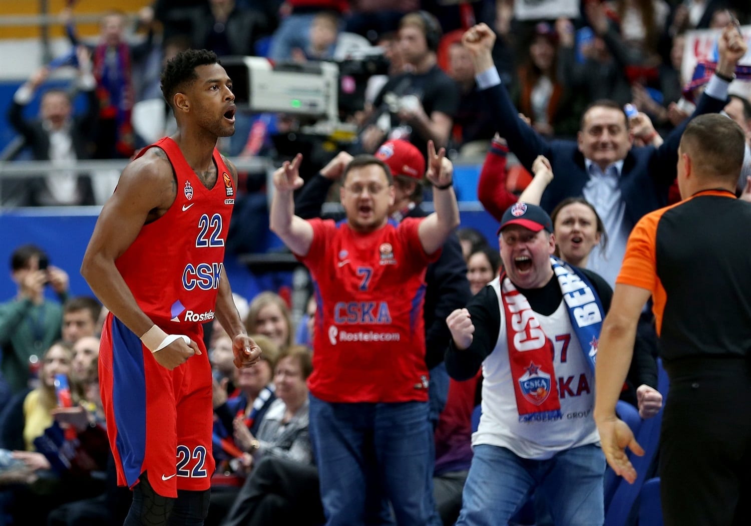 Higgins decide la victoria del CSKA Moscú ante el Fenerbahce (70-68)