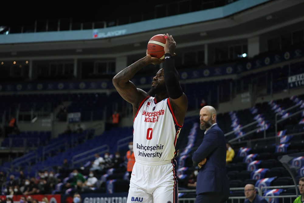 El Armani Milán negocia por el fichaje de Ben Bentil