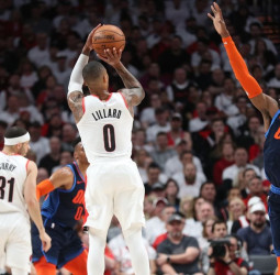 Los Blazers remontan a golpe de Lillard (50 puntos) y sentencian la serie ante los Thunder (115-118) [4-1]