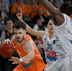 El Ulm remonta y derrota al Buducnost, 92-83