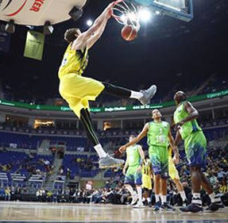Se deshace la igualdad por el liderato en Turquía. Fenerbahce gana, Anadolu Efes pierde