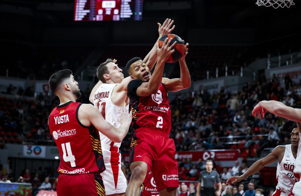 El Zaragoza cierra la primera vuelta con victoria ante el Girona, 81-74