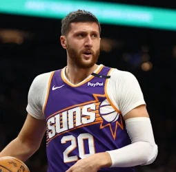 Jusuf Nurkic a los Hornets, Vasilije Micic a los Phoenix Suns