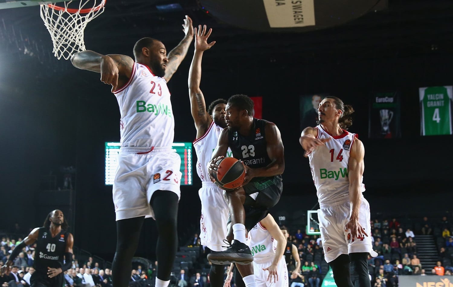 El Darussafaka da carpetazo a los sueños de playoffs del Bayern Munich (92-87)