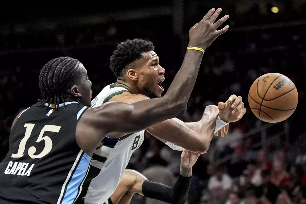 Los Bucks le bajan los humos a los halcones