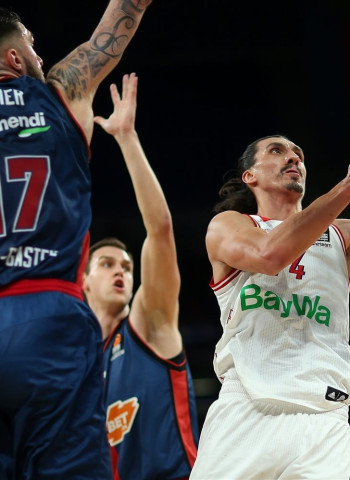 Doble victoria del Baskonia para seguir aspirando a todo (76-68)