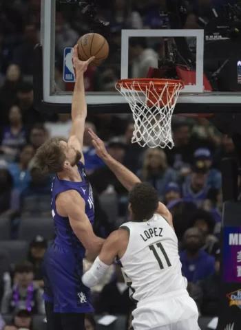Los Kings ponen fin a una gran mala racha ante los Bucks