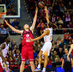 Derrota del Baskonia en Zaragoza (101-80)