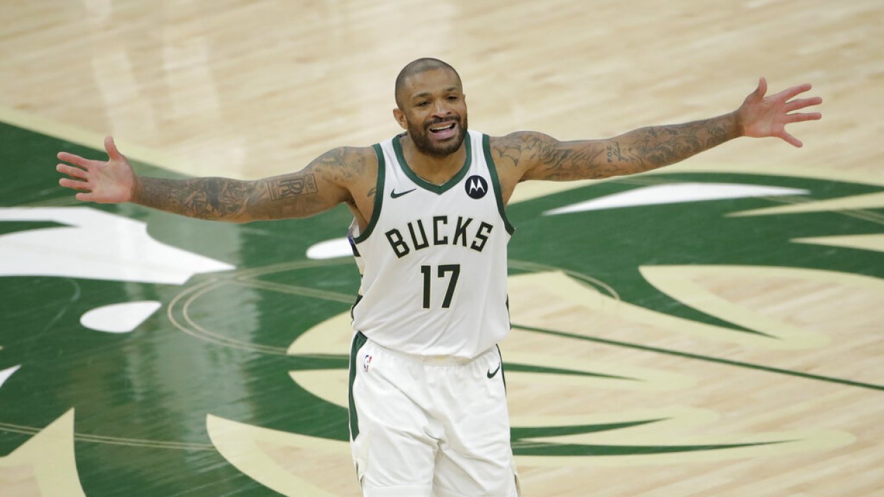P.J. Tucker se va a los Miami Heat