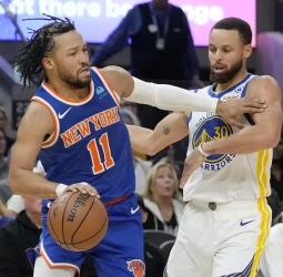 Brunson se lleva el duelo ante Curry