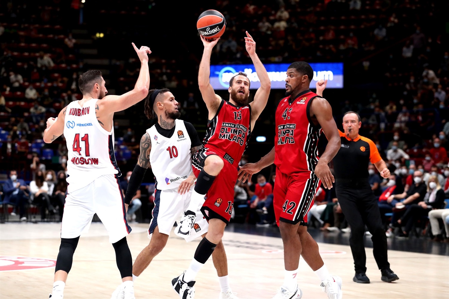 El Armani Milán se impone al CSKA Moscú (84-74)