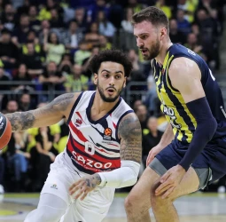 El Baskonia se lleva un disputado duelo ante el Fenerbahce, 80-79