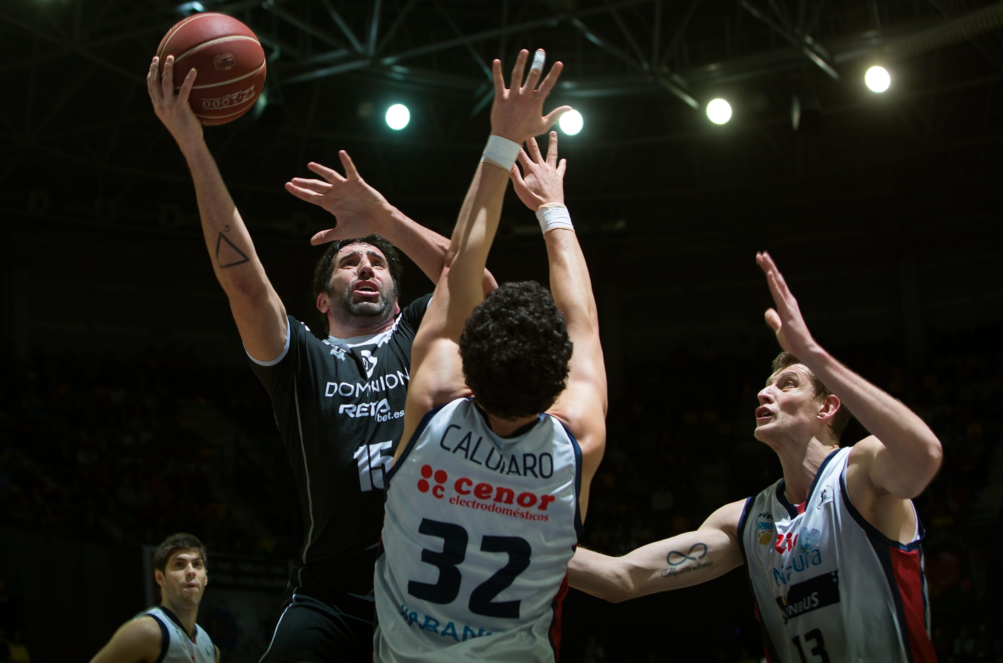 El Dominion Bilbao gana al Rio Natura Monbus y se mete en la Copa (88-83)