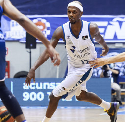 Hereda San Pablo consigue la victoria ante un Acunsa GBC peleón (77-90)