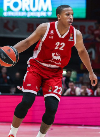 El Fenerbahce, interesado en Devon Hall