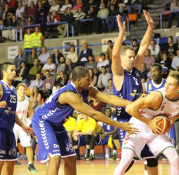 Derrota del Baskonia en un final apretado para cerrar la pretemporada en Burgos