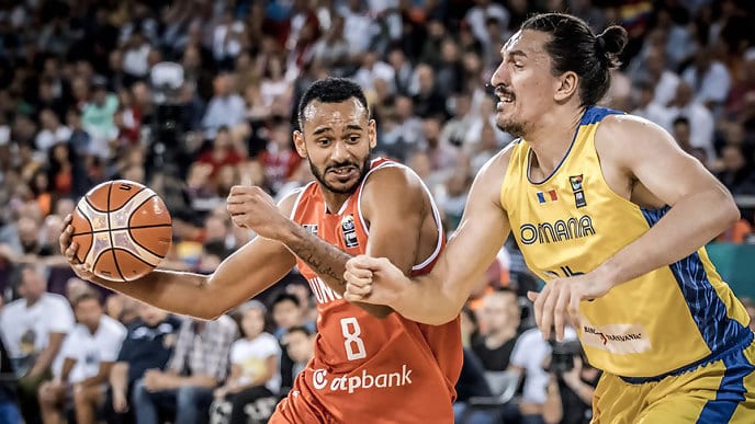 Vojvoda y Hanga anulan a Rumanía (71-80)