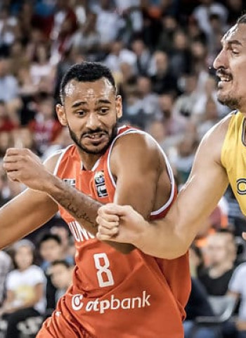 Vojvoda y Hanga anulan a Rumanía (71-80)