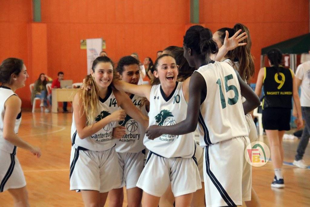 #FEBJuniorF2018: Snatt’s Sant Adrià y Canterbury Academy jugarán la gran final