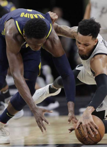 Nets gana por la mínima y los Spurs pierden