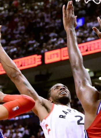 Una canasta final de Leonard da la victoria a los Raptors (90-92) [4-3]