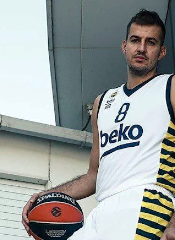 Nemanja Bjelica apunta al Estrella Roja