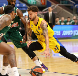 La coralidad del Maccabi minimiza el partidazo de Nedovic (89-81)