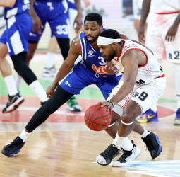 Mónaco detiene a Buducnost para forzar el tercer partido (64-74)