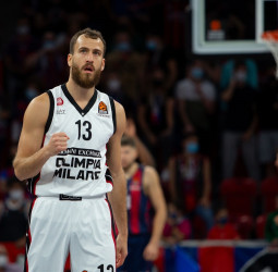 Derrota de Baskonia ante el Armani Milán (64-78)