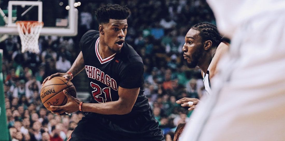 [0-1] Los Bulls golpean primero (106-102)