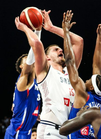 Jokic lidera a Serbia ante Francia