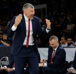 Sarunas Jasikevicius apunta a los Memphis Grizzlies