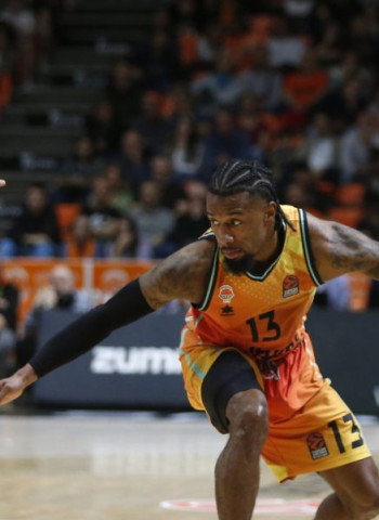 Valencia Basket recupera sensaciones ante la Virtus Segafredo Bologna (79-68)