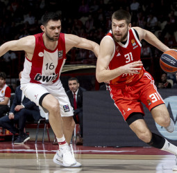 Sorpresa en El Pireo de la mano del Estrella Roja, 73-81
