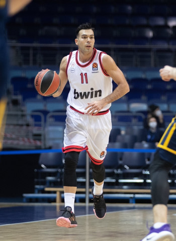 El ataque del Olympiacos hunde un poco más al Khimki (88-105)