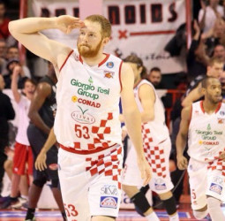 Alex Kirk, ¿refuerzo para el Valencia Basket?