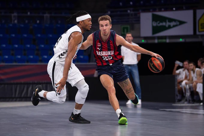 Hugo Besson termina su etapa en Baskonia