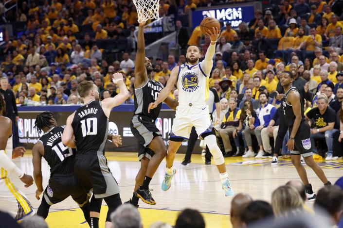 Los Warriors ganan en un final dramático y empata la serie (126-125) [2-2]