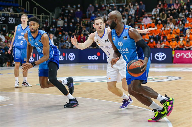 Raventós: “Para ganar debemos jugar con mucho coraje y valentía”