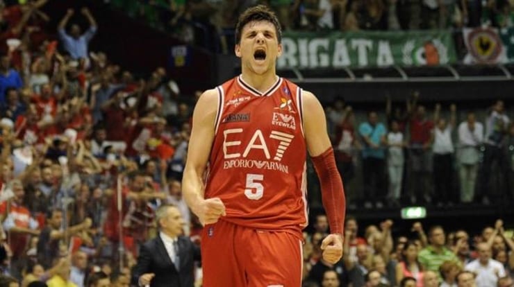 Alessandro Gentile se quedará en el Armani Milán