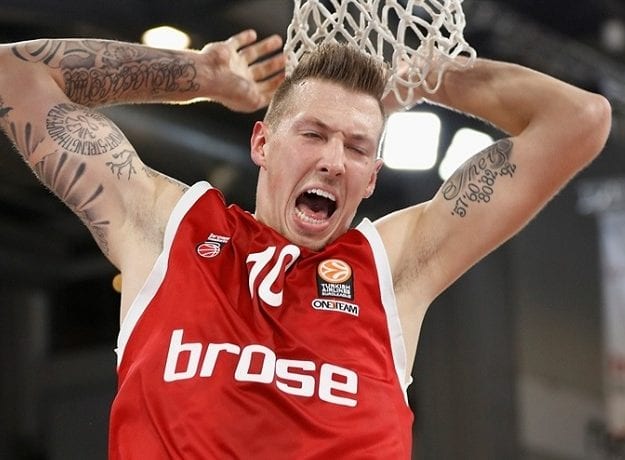 Daniel Theis, rumbo a los Boston Celtics