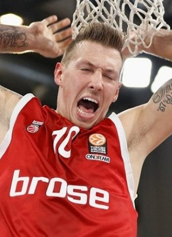 Daniel Theis, rumbo a los Boston Celtics