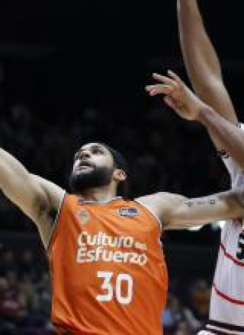 Rouselle guía al Covirán Granada en la Fonteta ante el Valencia Basket (75-81)