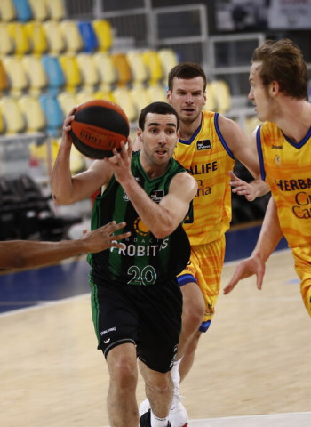 El Gran Canaria vuelve a sonreír ante el Joventut Badalona (96-85)